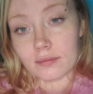 Meet your Posher, Brittnie